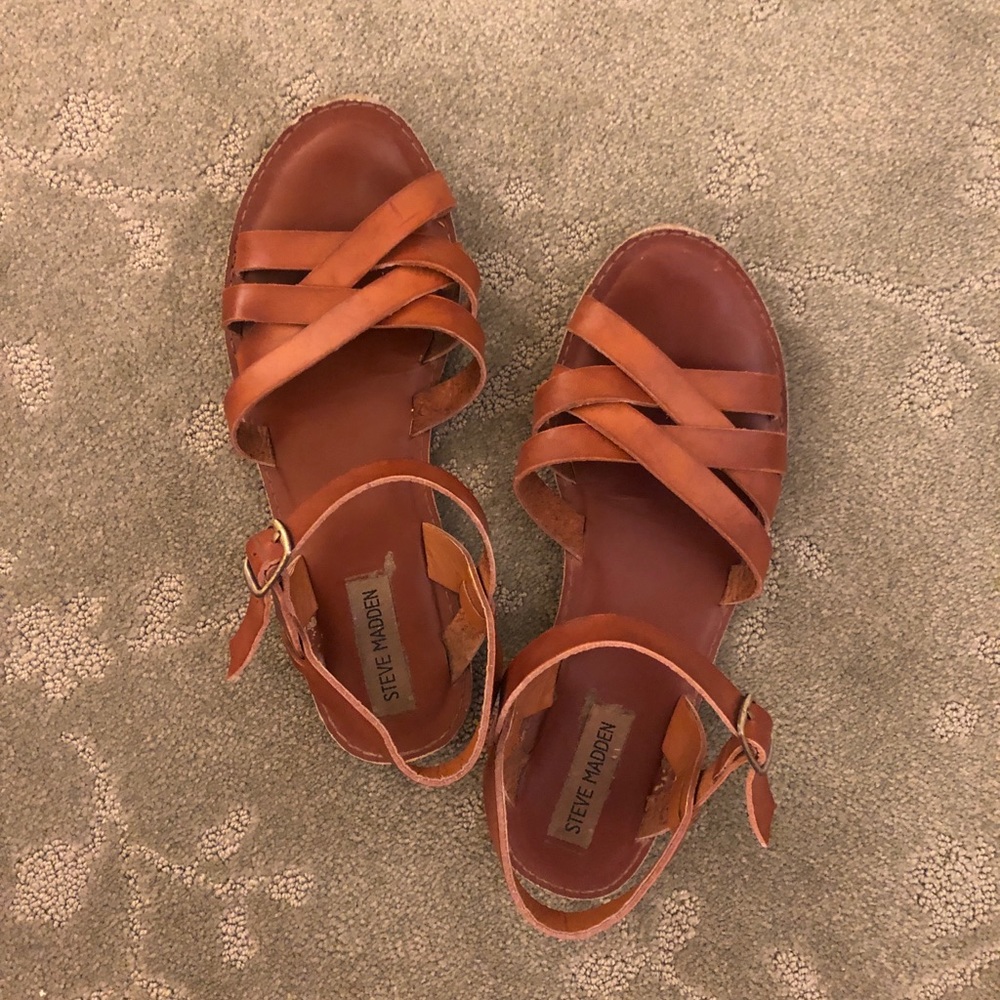 Steve Madden cognac Buckle sandal